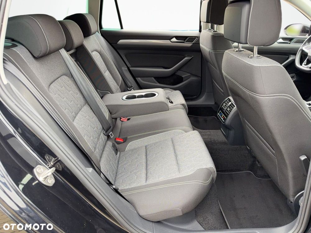 Volkswagen Passat Variant 2.0 TDI Business DSG - 13