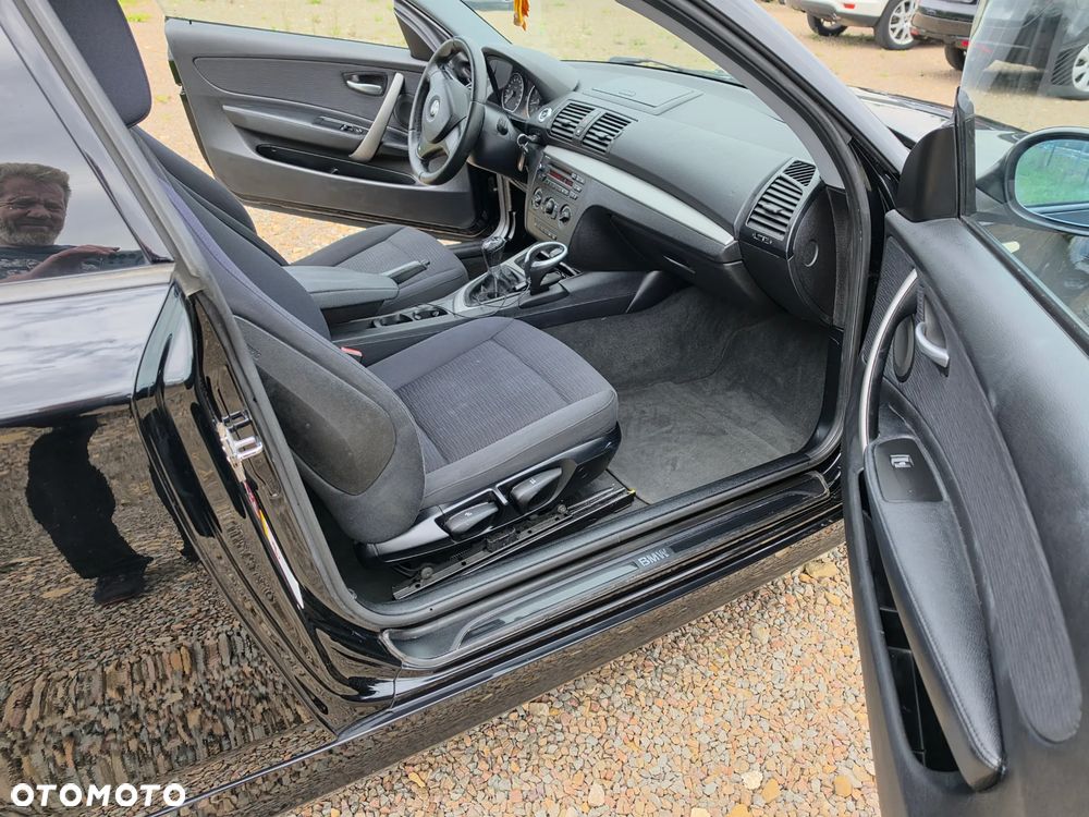 BMW Seria 1 - 22