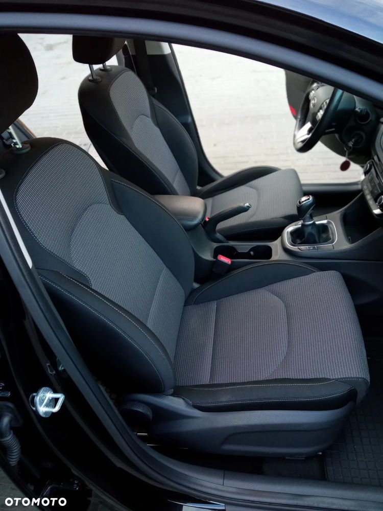 Hyundai i30 1.5 T-GDI 48V Modern - 6