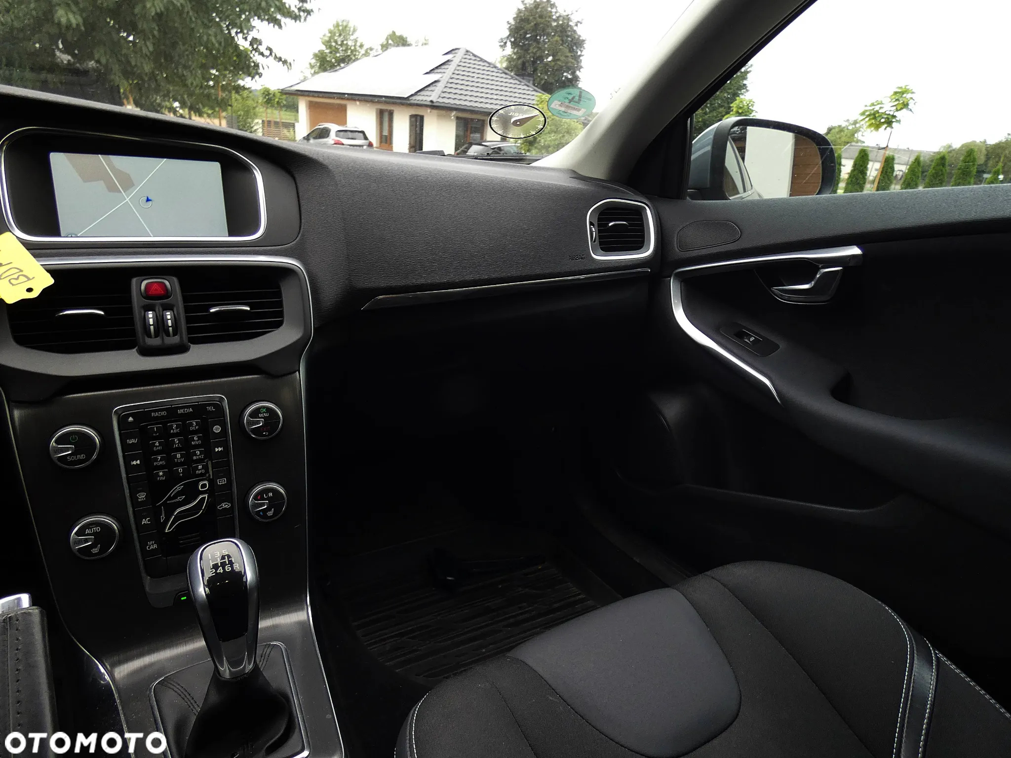 Volvo V40 ver-d2-drive--e-scr-inscription - 9