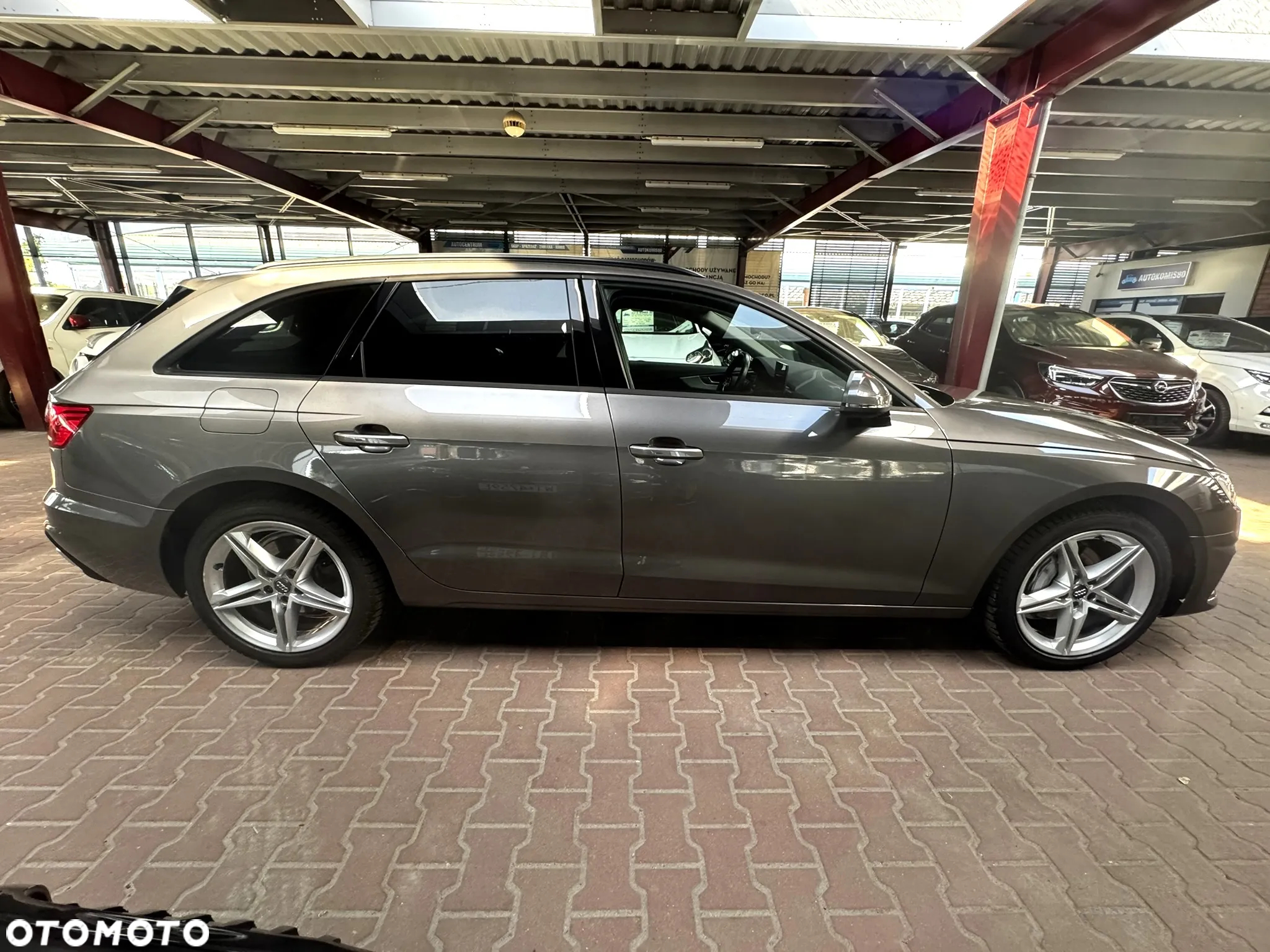 Audi A4 - 8