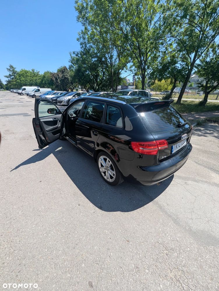 Audi A3 Sportback 1.6 Ambiente - 3