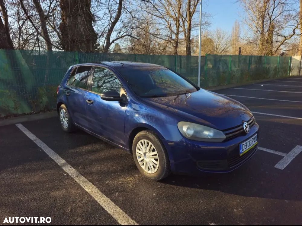 Volkswagen Golf - 6