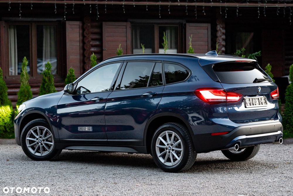 BMW X1 xDrive20i Sport - 11