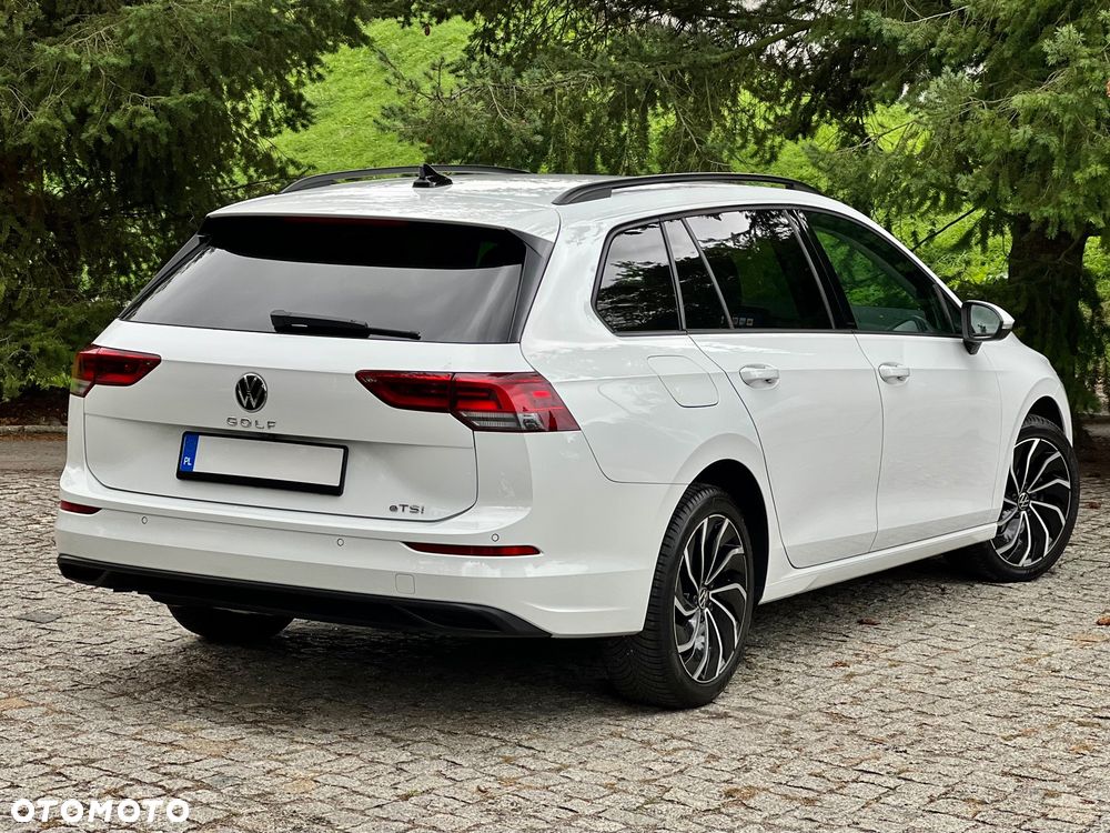 Volkswagen Golf 1.5 eTSI Life DSG - 6