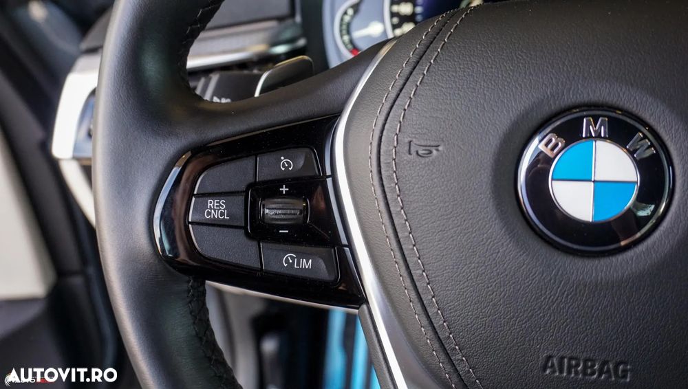 BMW Seria 5 530i xDrive AT - 20