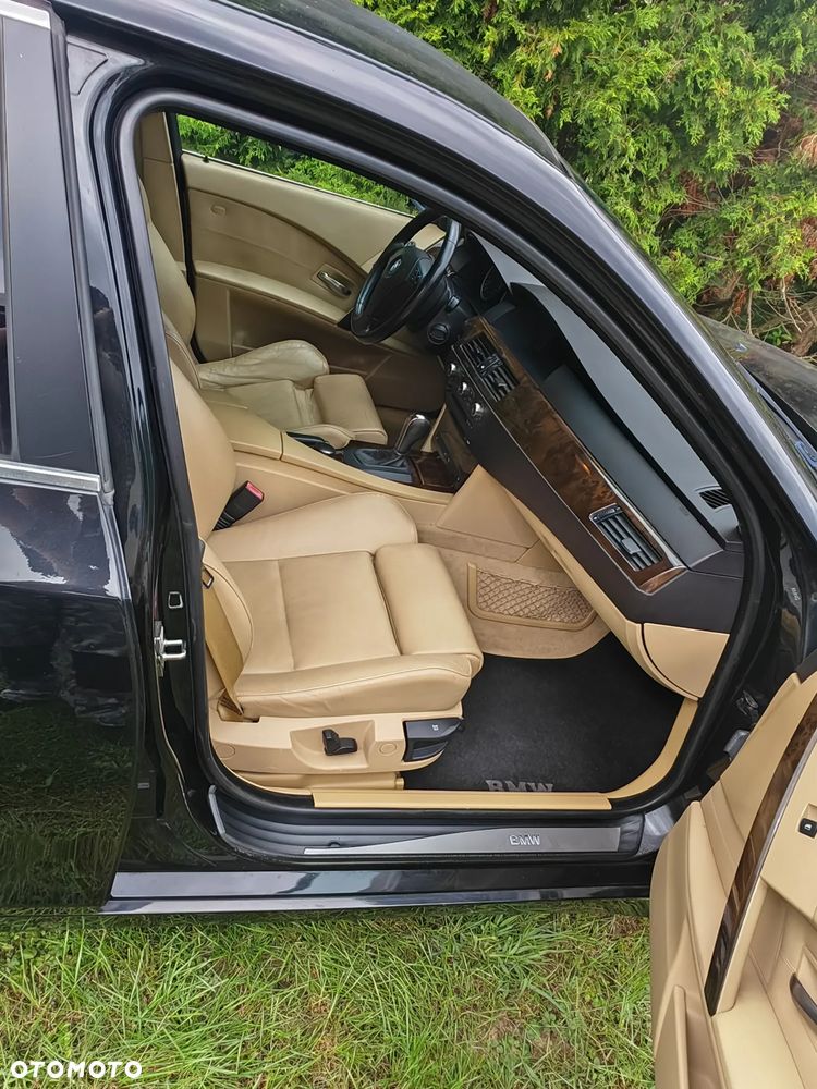 BMW Seria 5 - 13