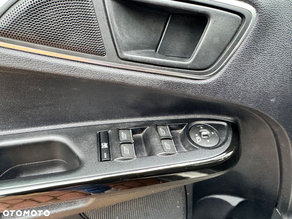 Ford B-MAX 1.6 Titanium - 23