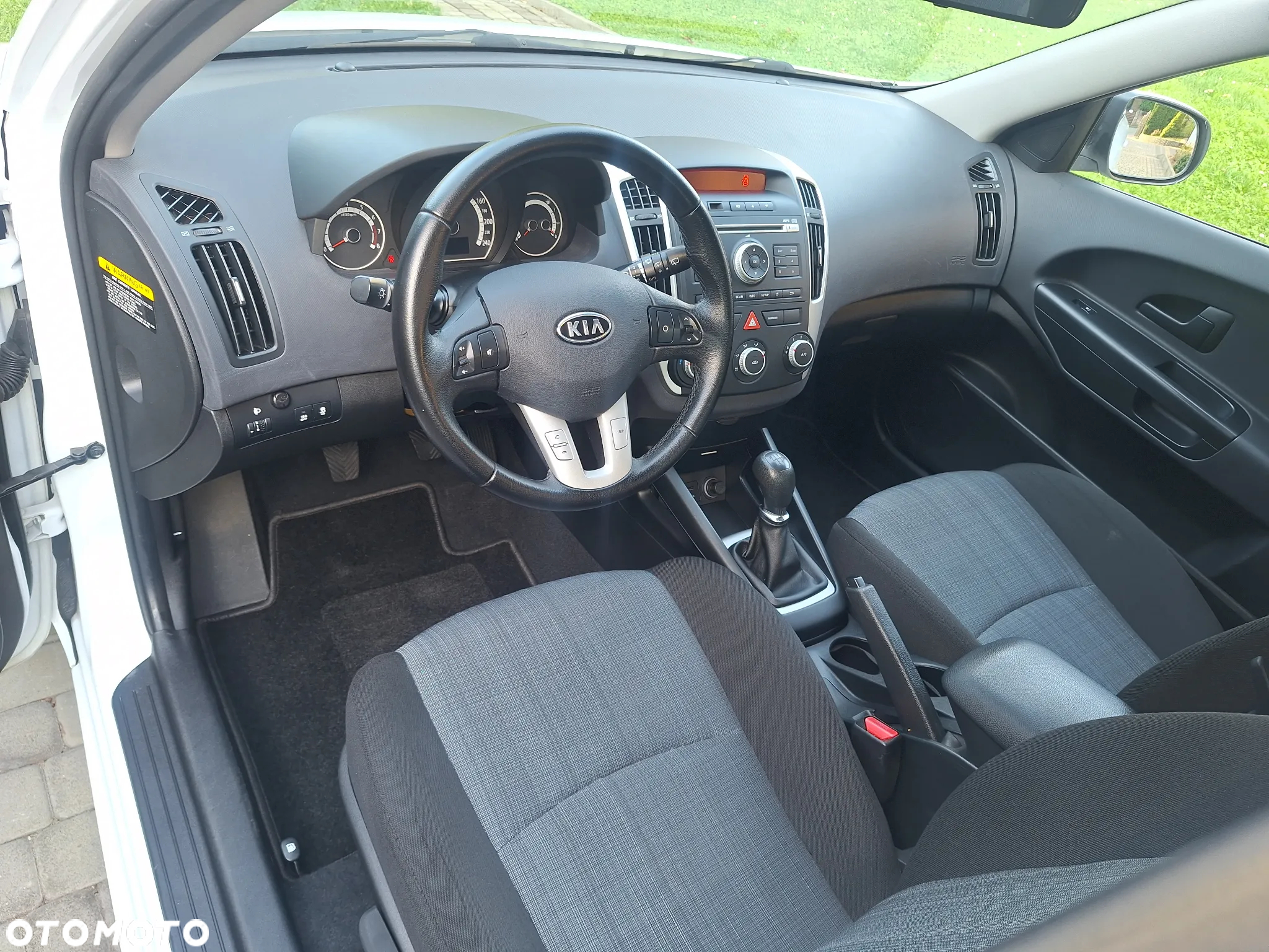 Kia Ceed Cee'd 1.4 Comfort + - 7