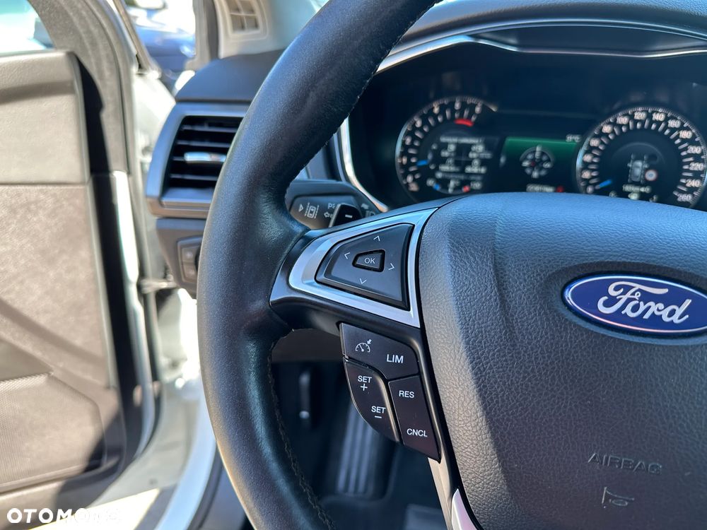 Ford Mondeo - 10