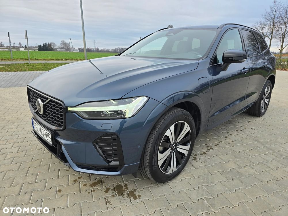 Volvo XC 60 T6 Plug-In Hybrid AWD Plus Dark - 2