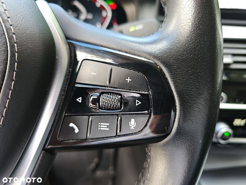 BMW Seria 5 - 16
