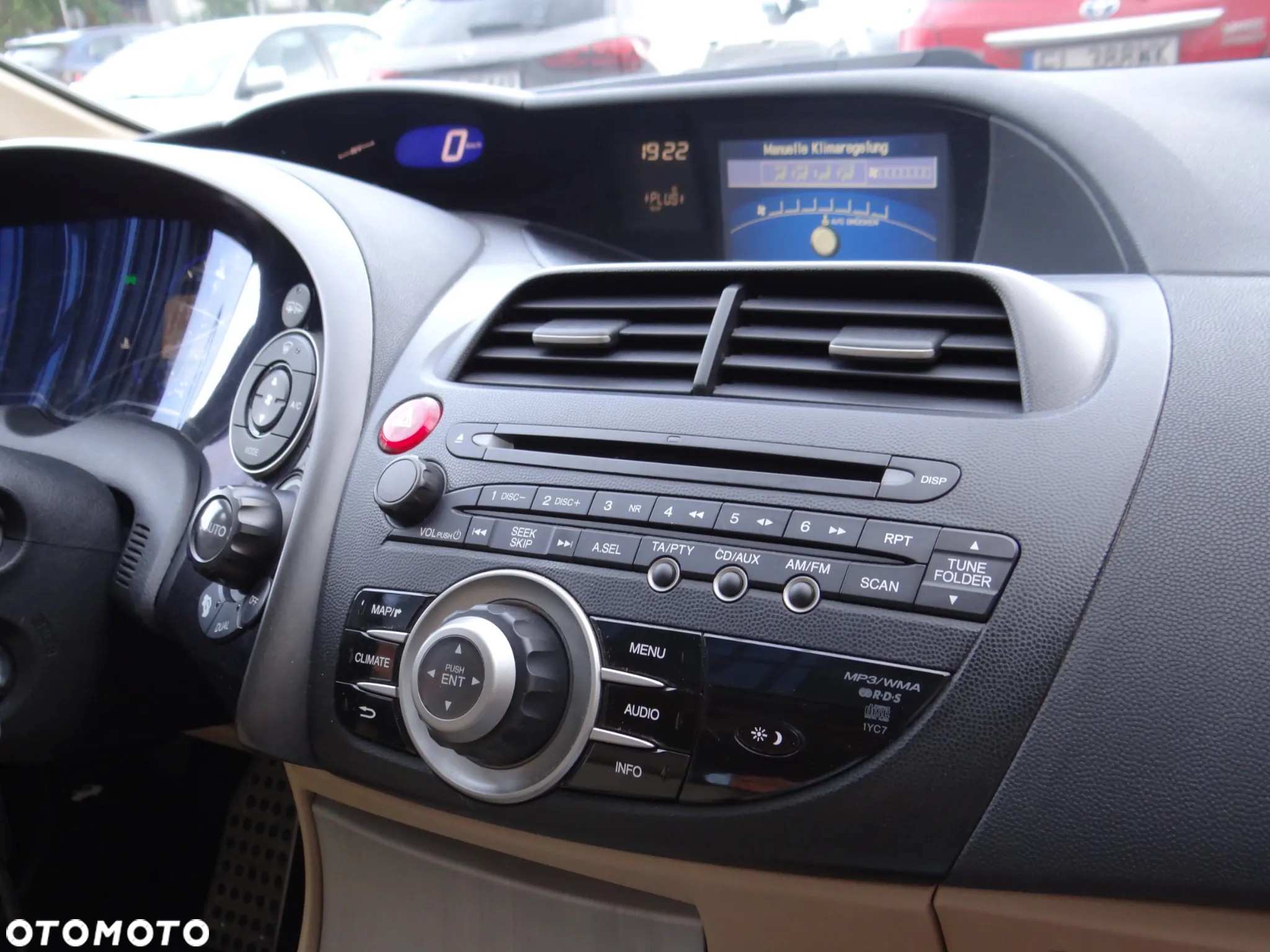 Honda Civic 1.8 Executive - 29