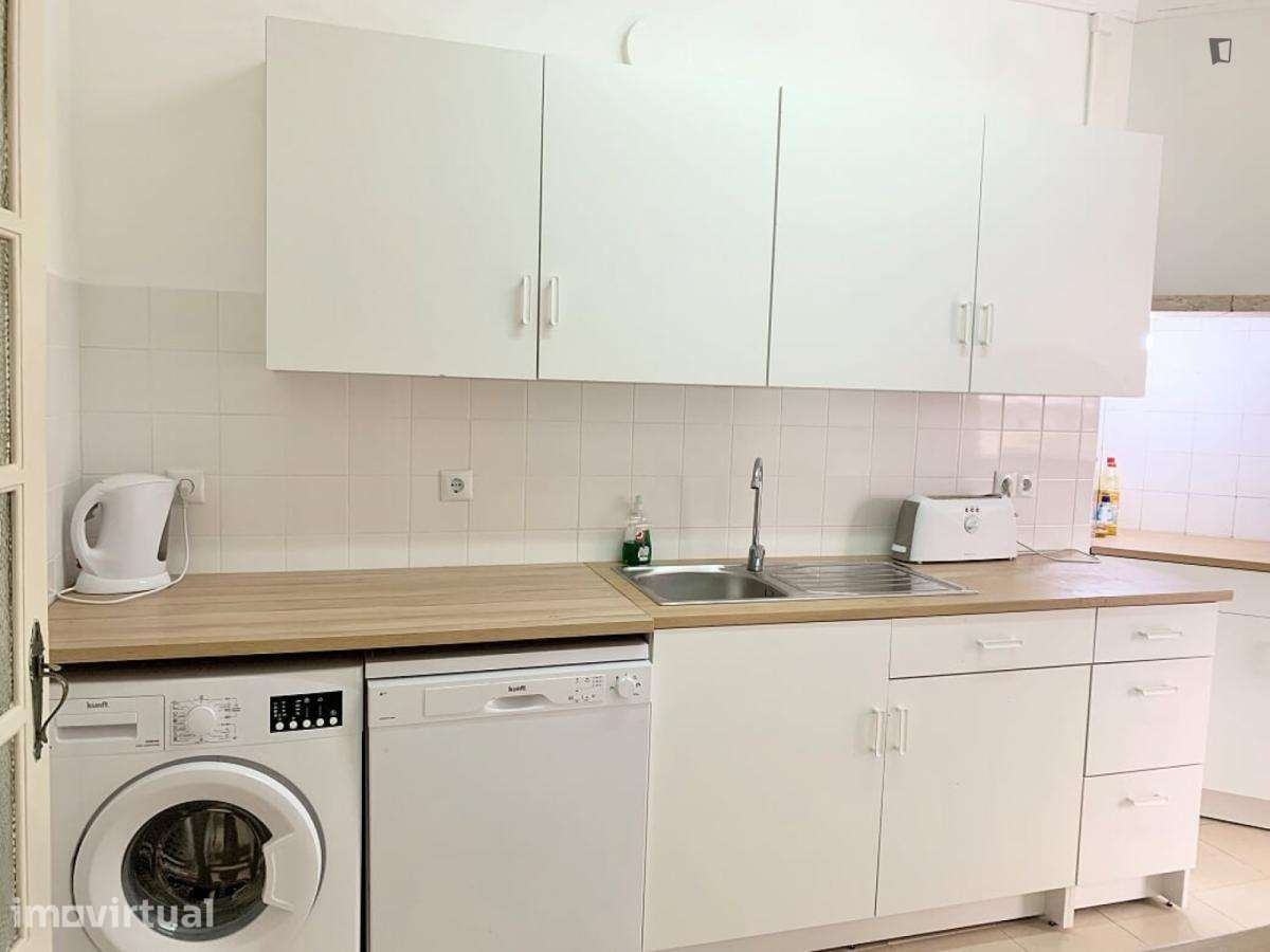 Quarto - localizado em Arroios Lisbon - Grande imagem: 4/15