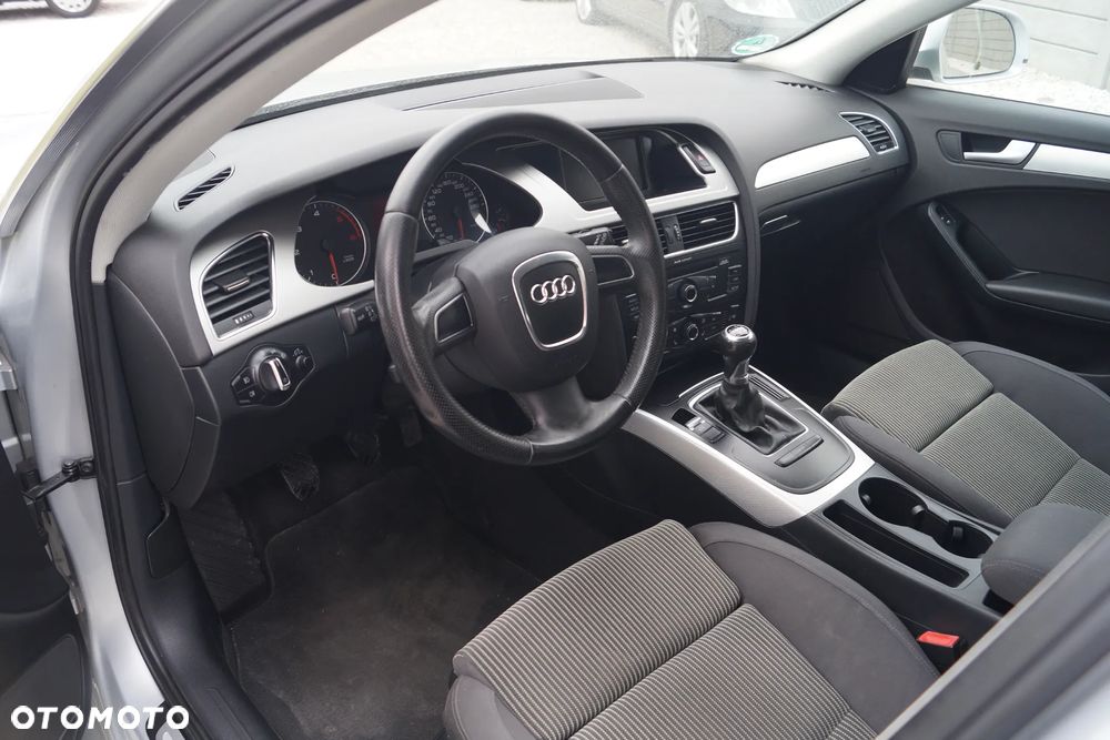 Audi A4 Avant 2.0 TDI DPF Ambition - 31