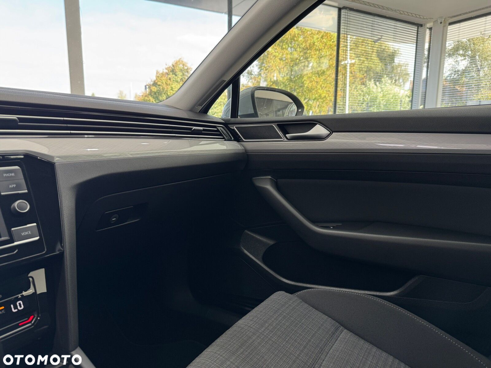 Volkswagen Passat 2.0 TDI EVO Business DSG - 25