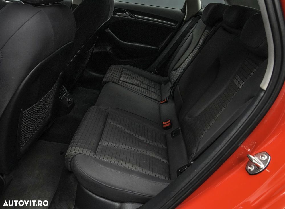 Audi A3 Sportback 1.4 TFSI S line Sportpaket - 16