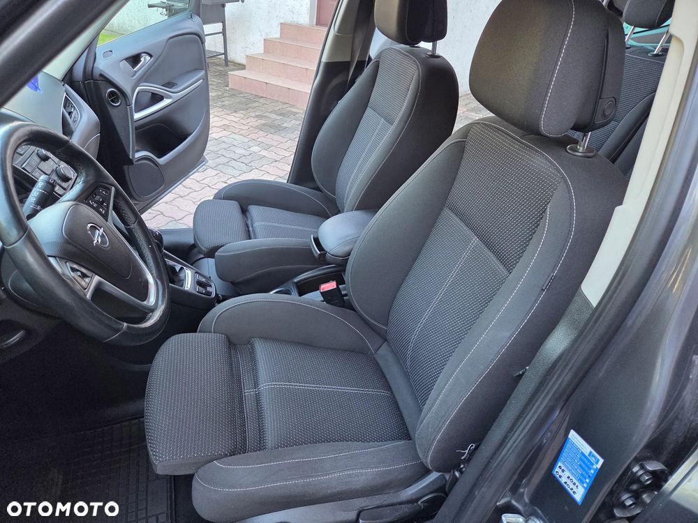 Opel Zafira - 12