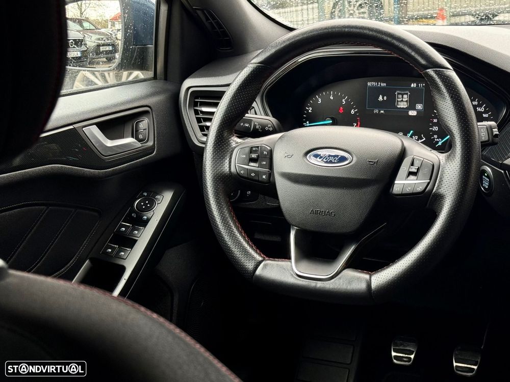 Ford Focus SW 1.0 EcoBoost MHEV ST-Line - 9