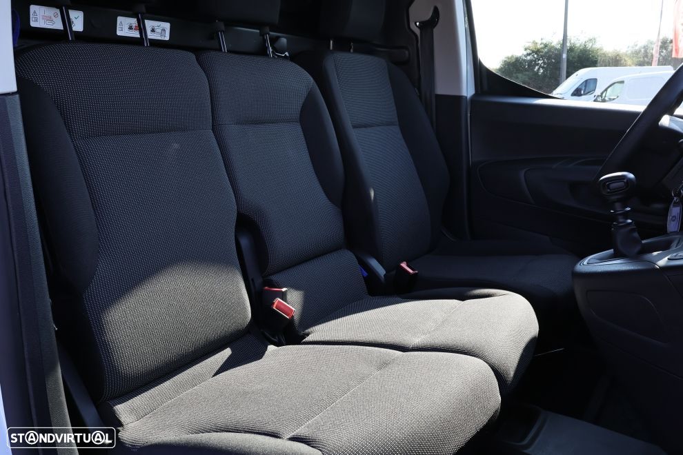 Opel Combo Cargo 1.5 D - 11