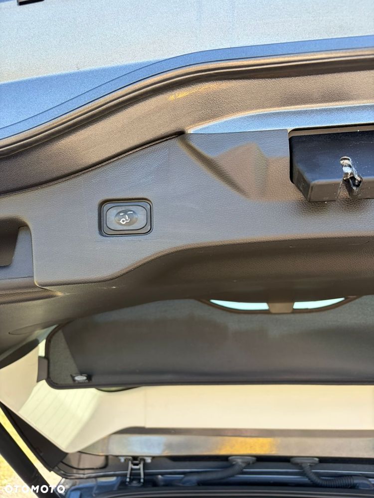Ford Mondeo 2.0 Hybrid Titanium GPF - 32