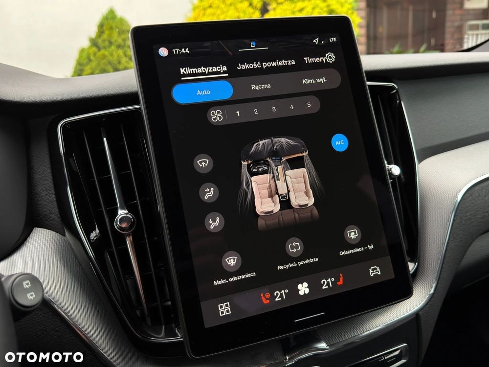Volvo XC 60 B5 B AWD Geartronic RDesign - 22