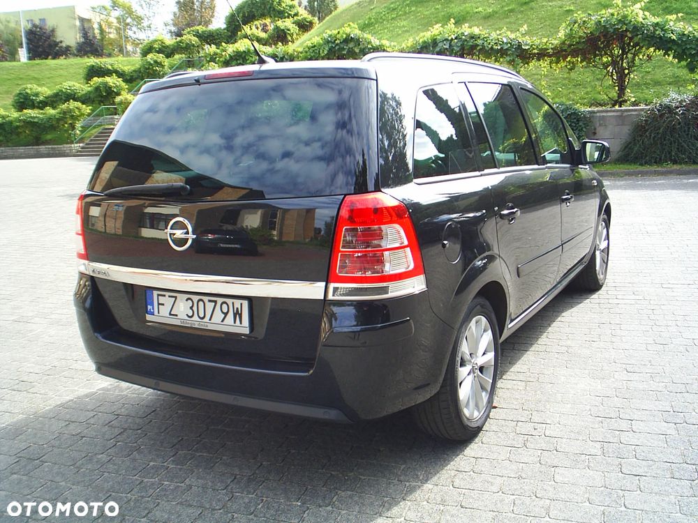 Opel Zafira 1.8 Design Edition - 6
