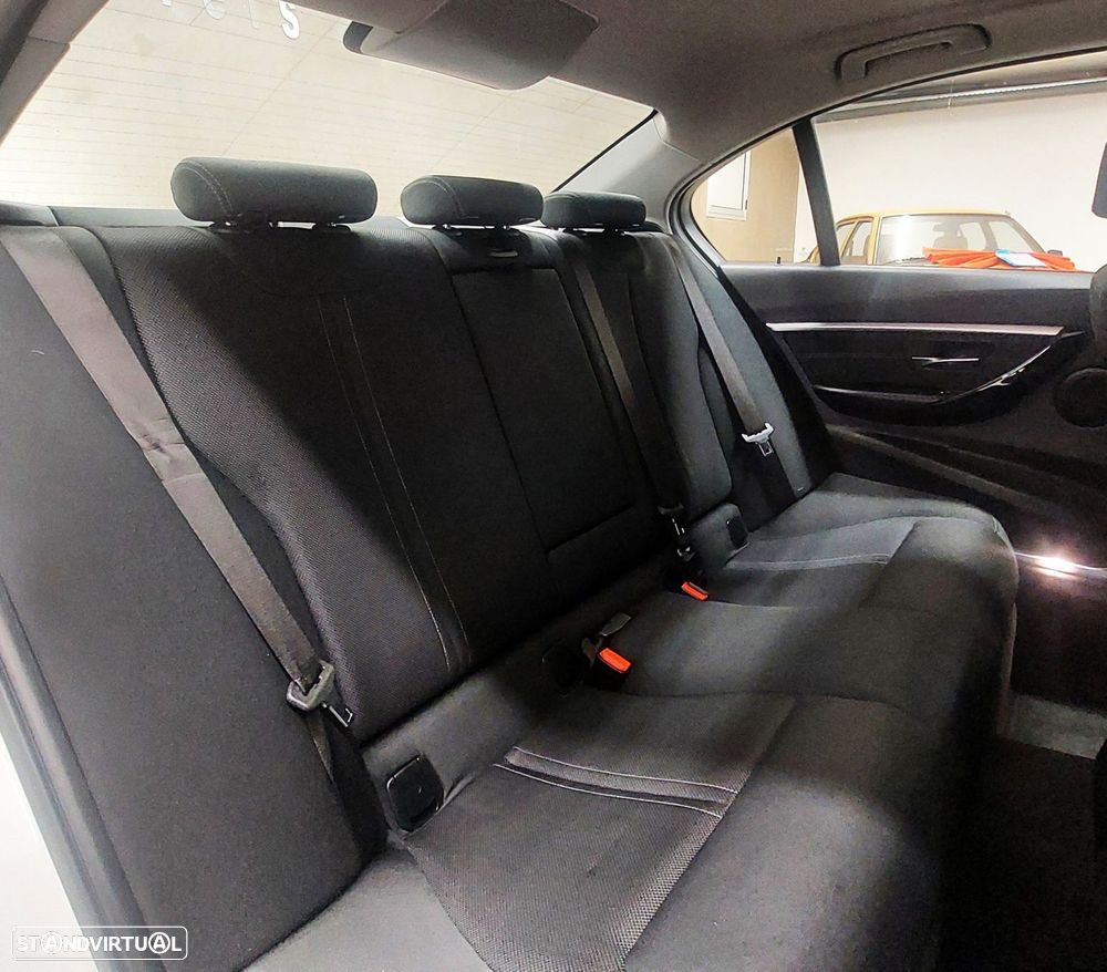 BMW 316 d Line Sport - 10