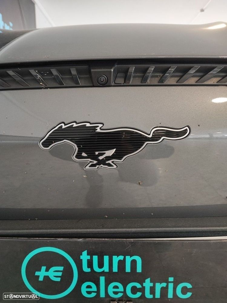 Ford Mustang Mach-E 75.7 kWh Base - 4