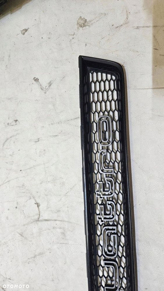 KRATKA ZDERZAKA AUDI RS6 C7 QUATTRO 4G0853667A - 2
