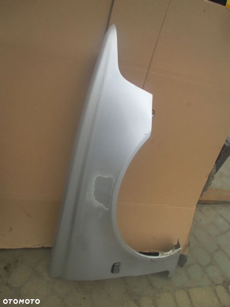 błotnik prawy Volvo V40 S40 lift - 1