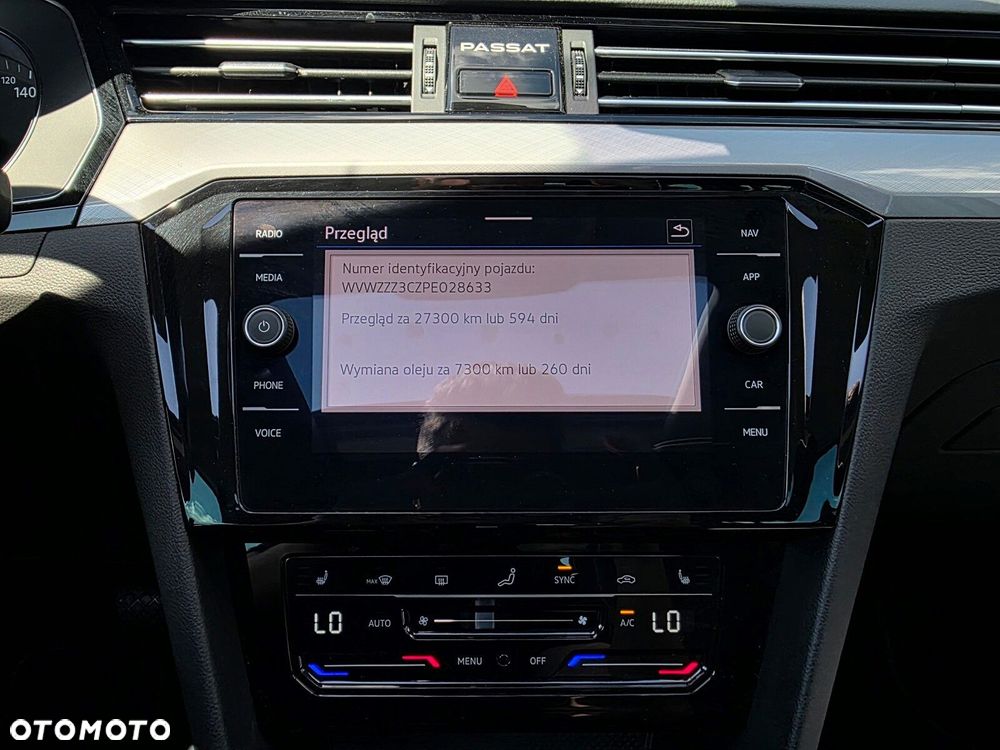 Volkswagen Passat - 17