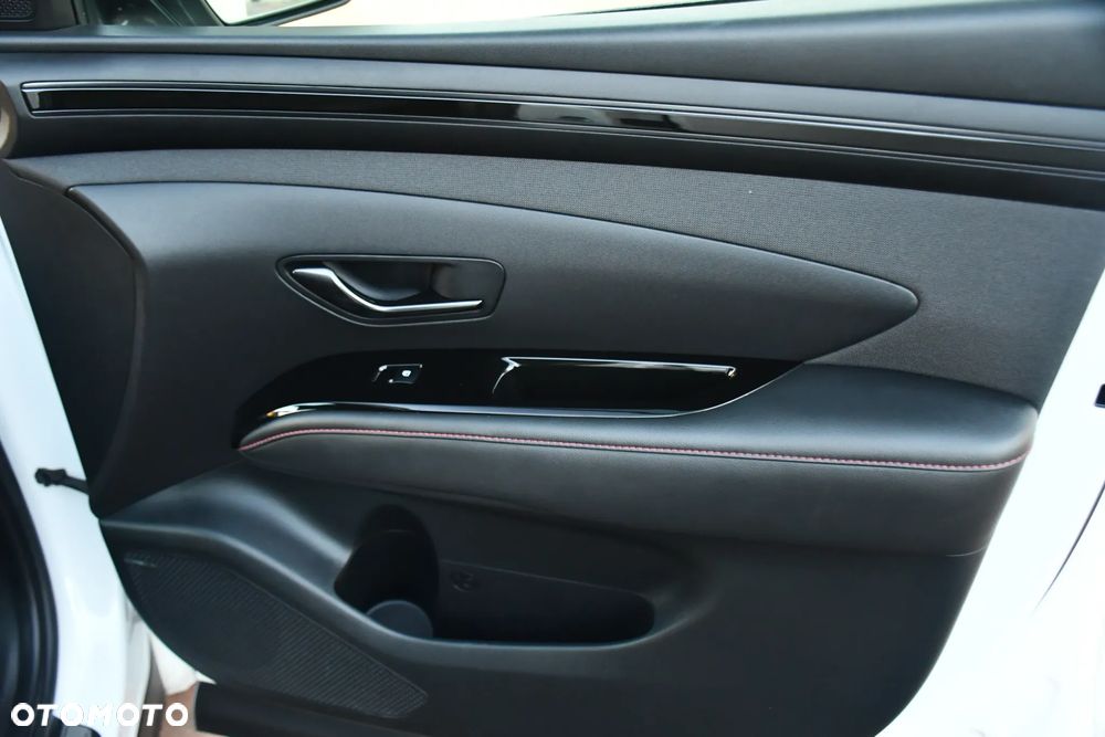 Hyundai Tucson 1.6 T-GDi HEV N Line Final Edition 2WD - 32