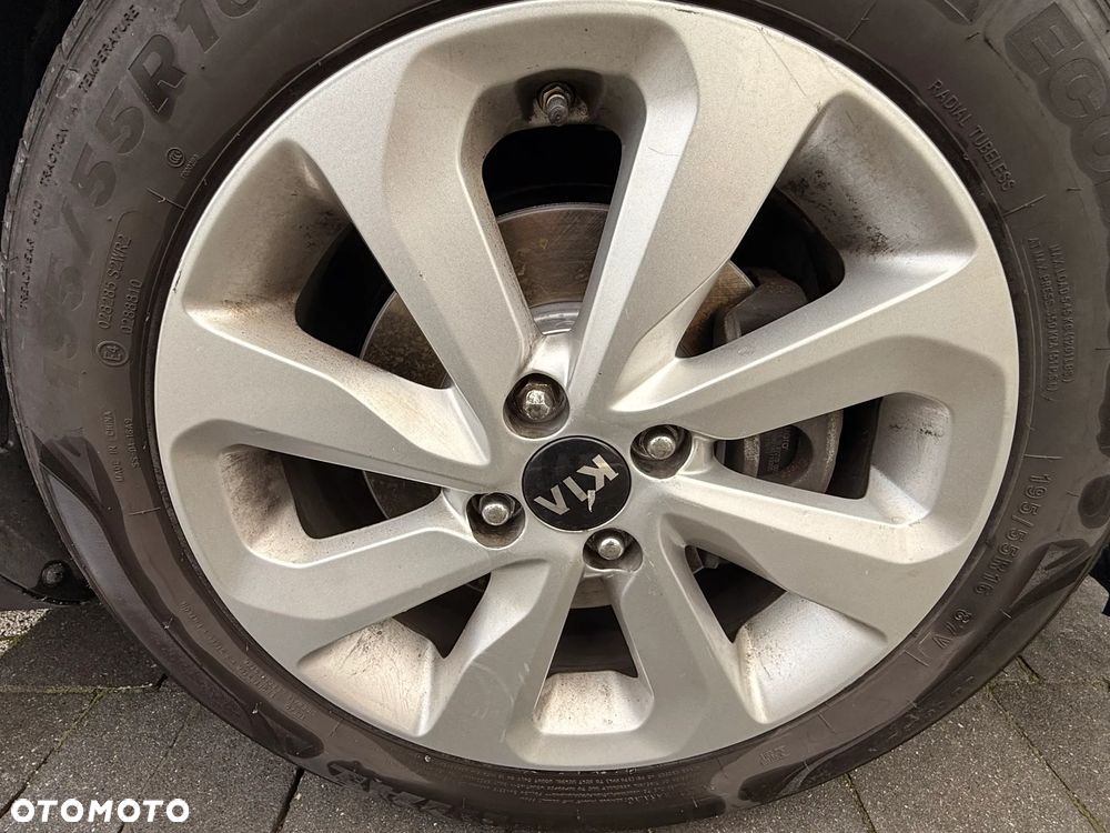 Kia Rio - 27