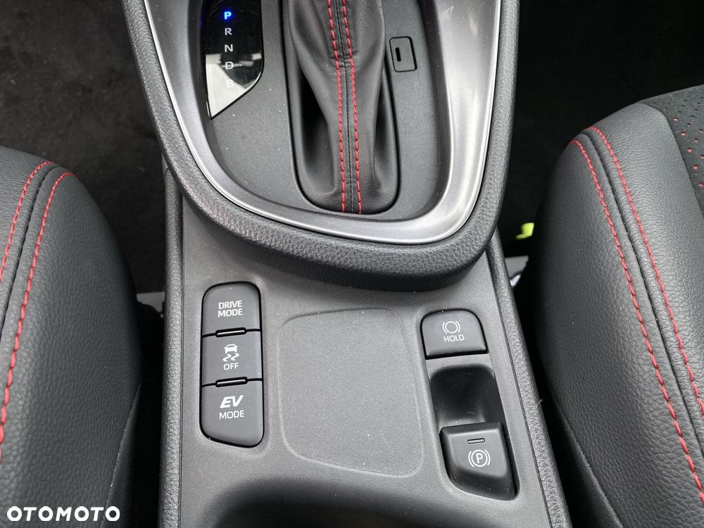Toyota Yaris Cross Hybrid 1.5 GR Sport - 22