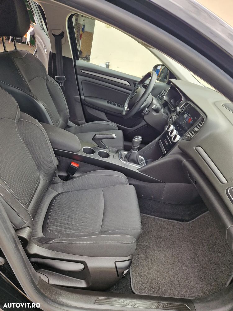 Renault Megane BLUE dCi 115 BUSINESS EDITION - 12