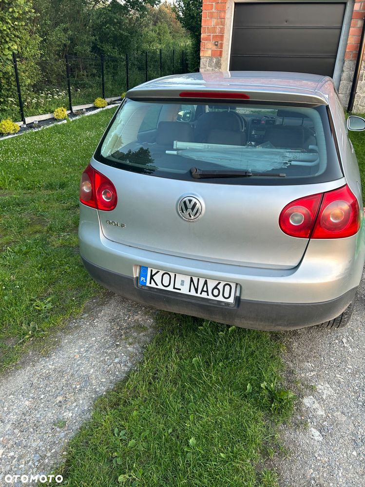 Volkswagen Golf - 2