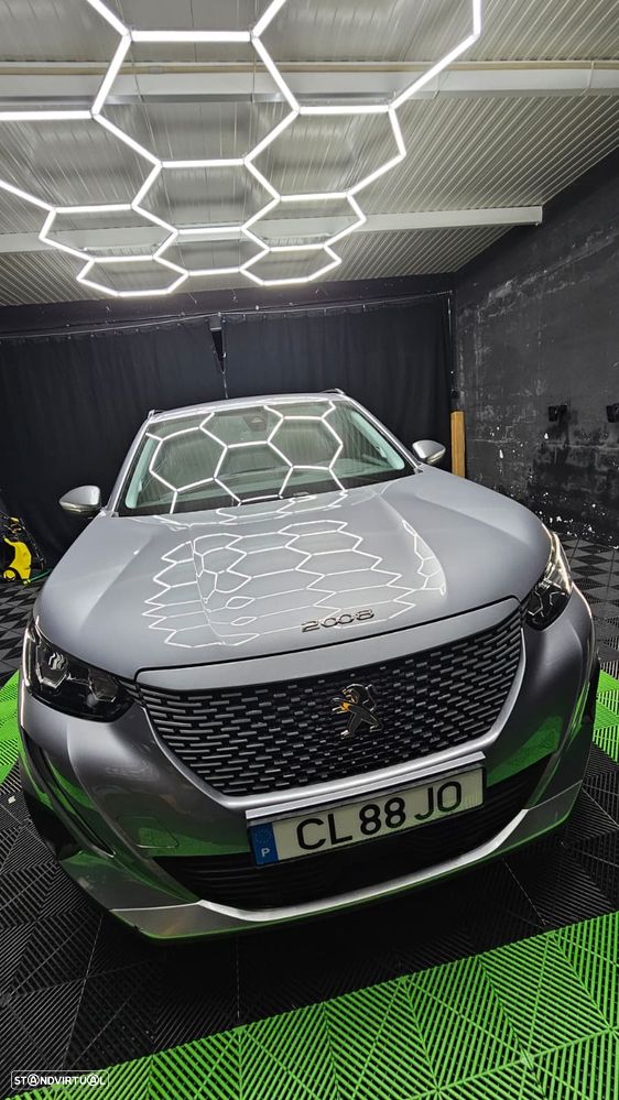 Peugeot e-2008 Allure - 1