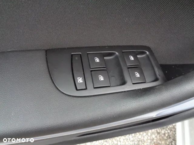 Opel Zafira Tourer 1.4 Turbo Business Edition - 20