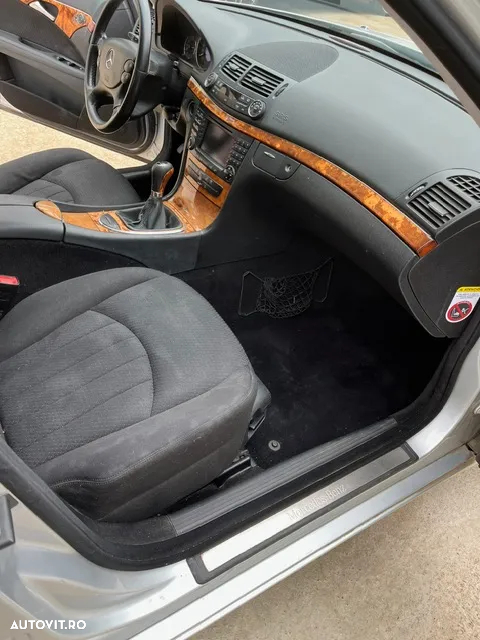 Mercedes-Benz E 200 KOMPRESSOR - 8