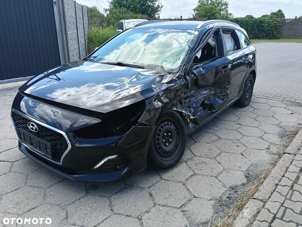 Hyundai i30 1.4 T-GDI YES - 2