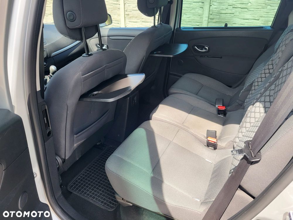 Renault Scenic 1.6 16V 110 TomTom Edition - 26