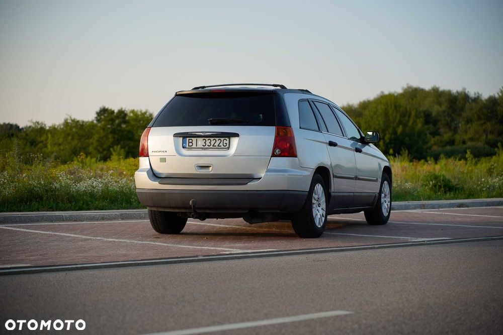 Chrysler Pacifica - 3