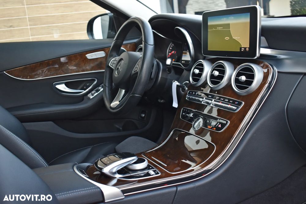 Mercedes-Benz C - 15