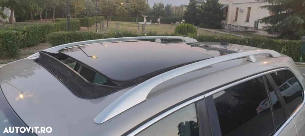 Volkswagen Golf - 10