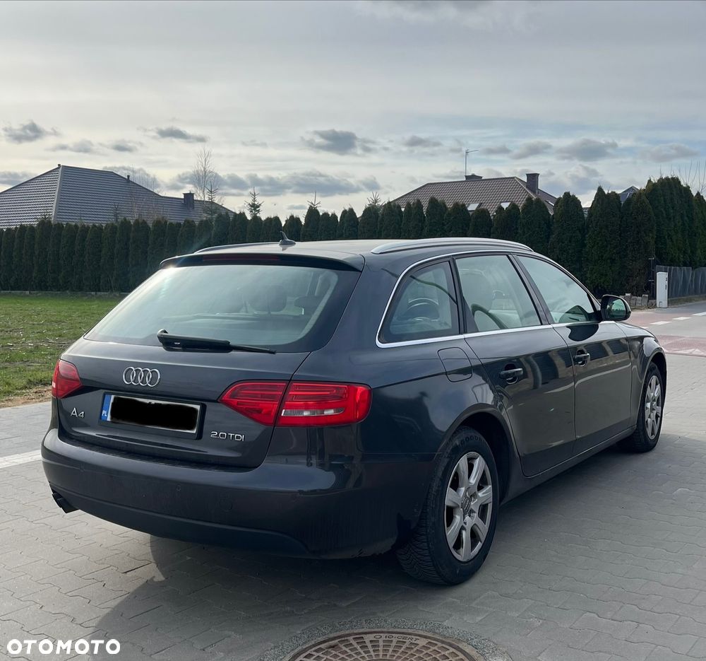 Audi A4 Avant 2.0 TDI - 7