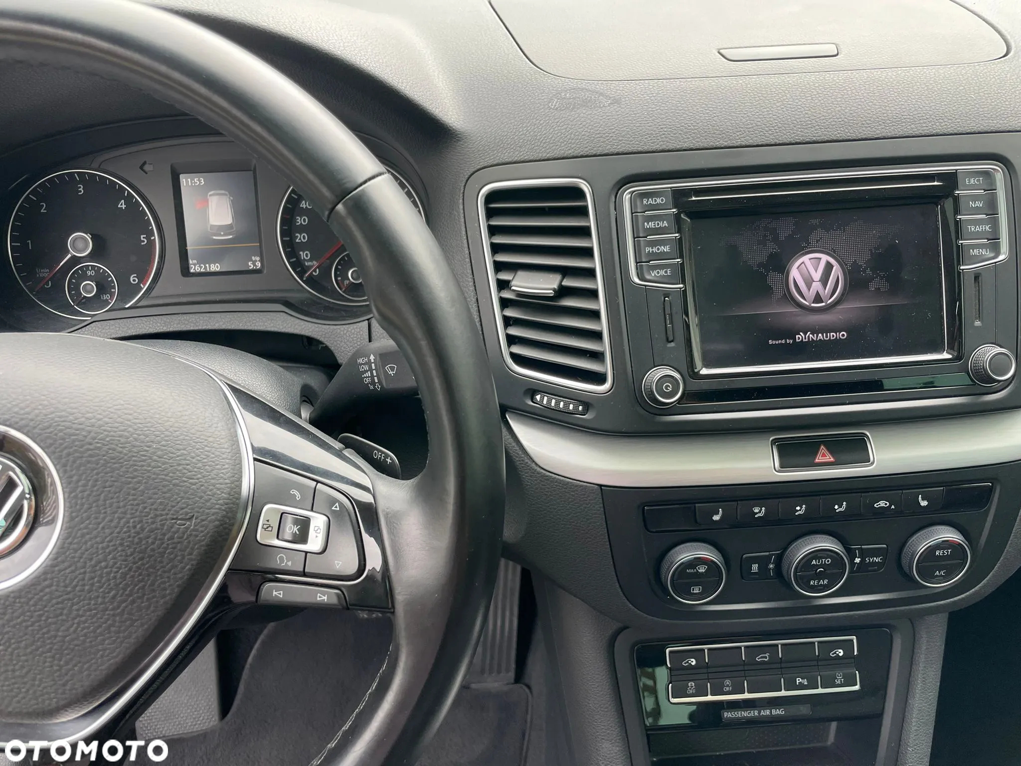 Volkswagen Sharan 2.0 TDI (BlueMotion Technology) Highline - 16