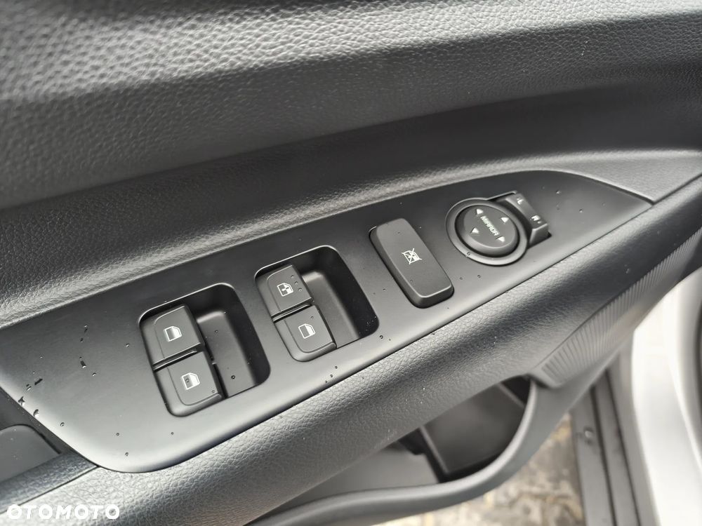 Kia Stonic 1.0 T-GDI M - 11