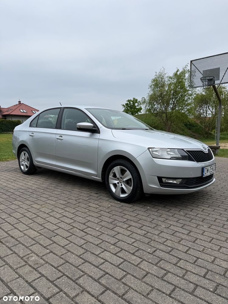 Skoda RAPID - 7