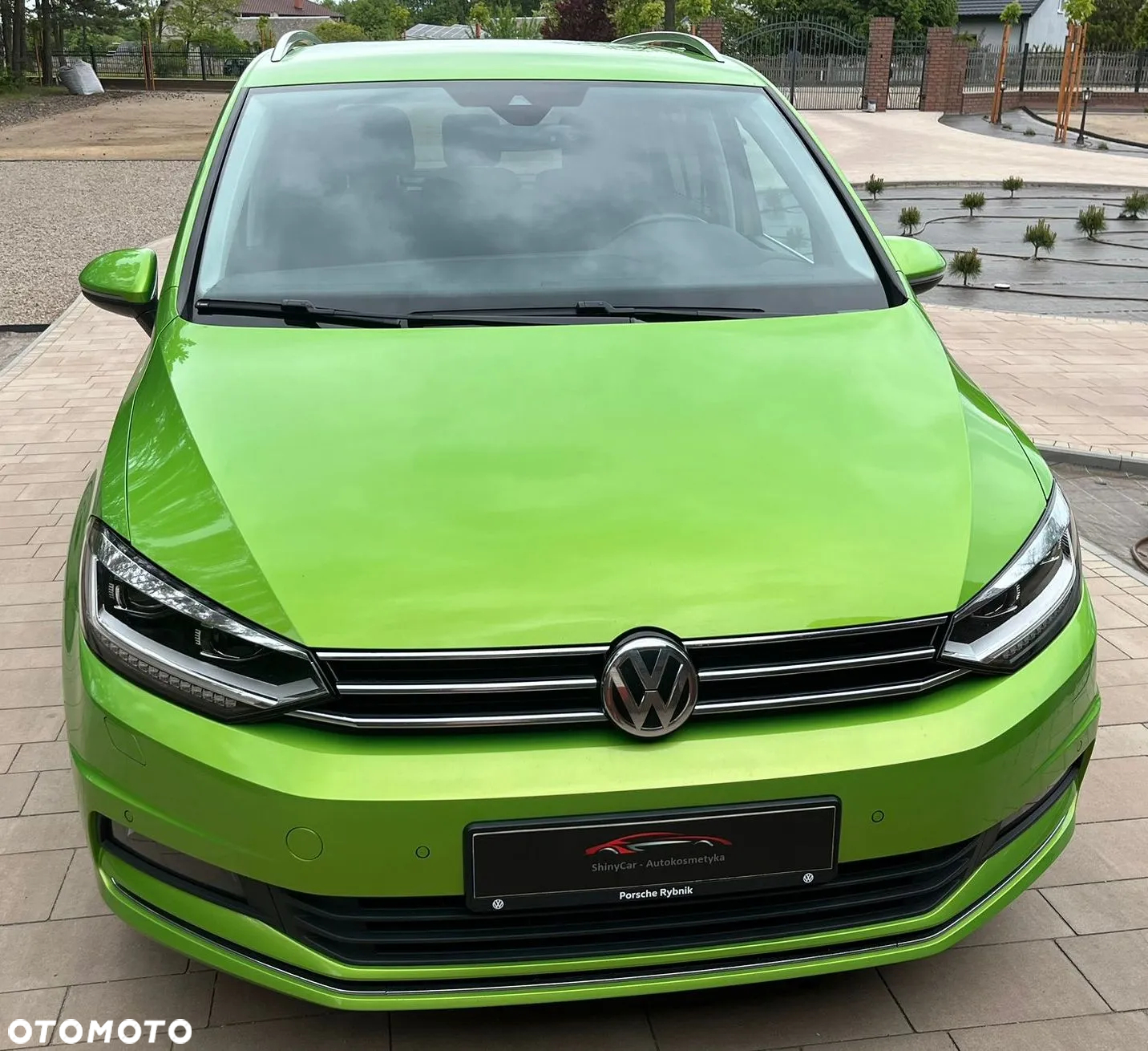 Volkswagen Touran - 2